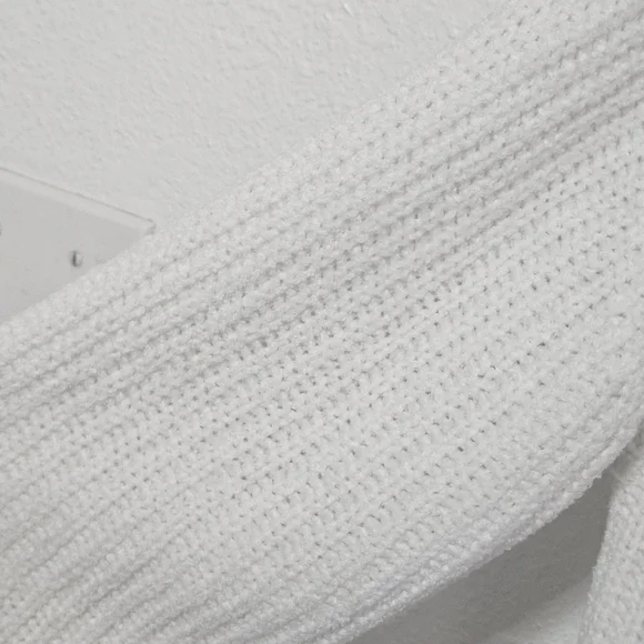 Aritzia Wilfred Sweater size medium - Picture 4 of 12